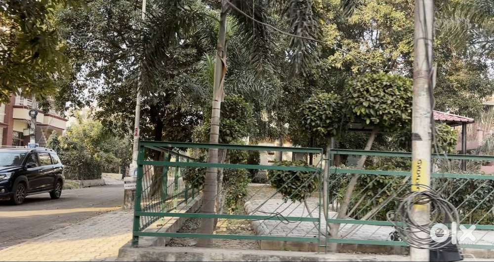 Plot 103 Sq. Yards Avilable for sale