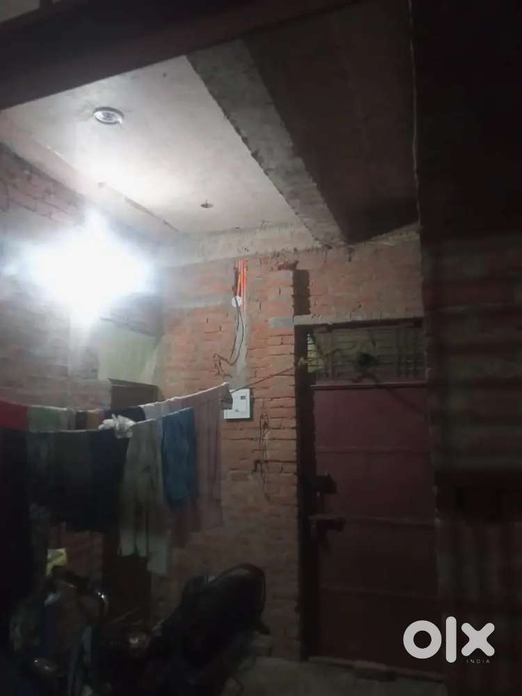 Arail ghat house for sale urgent sale 17 by 43