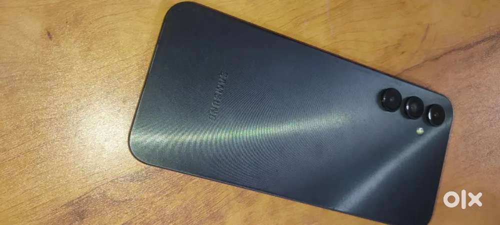 Samsung A145g.   Selling phone urgent.          6/128