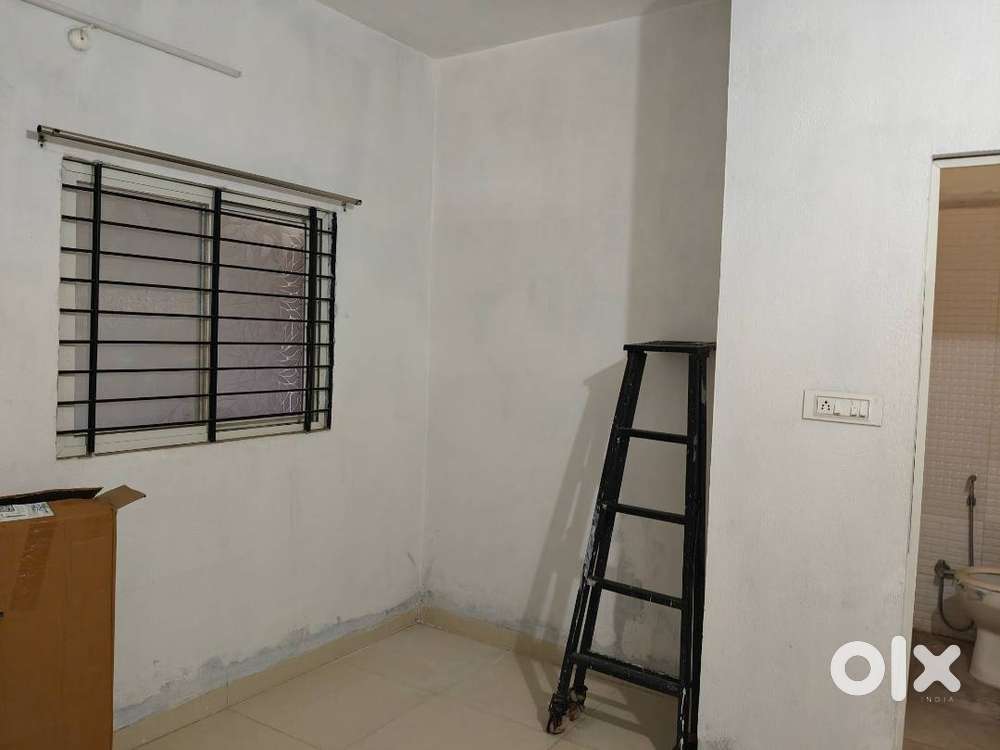 1 Room for only girl