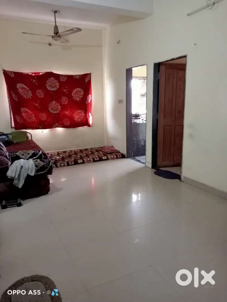 Room mate available