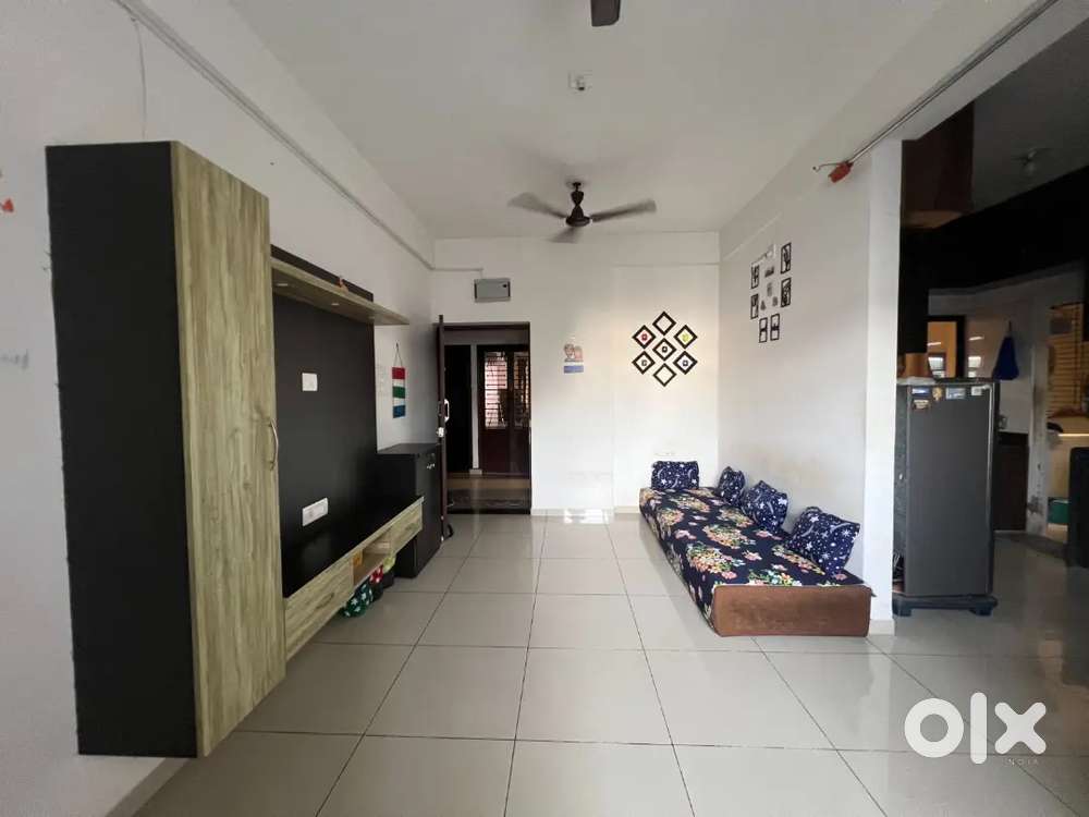 2 Bhk Fully Furnished Flat For Sell In New Manjalpur Billa Bong School