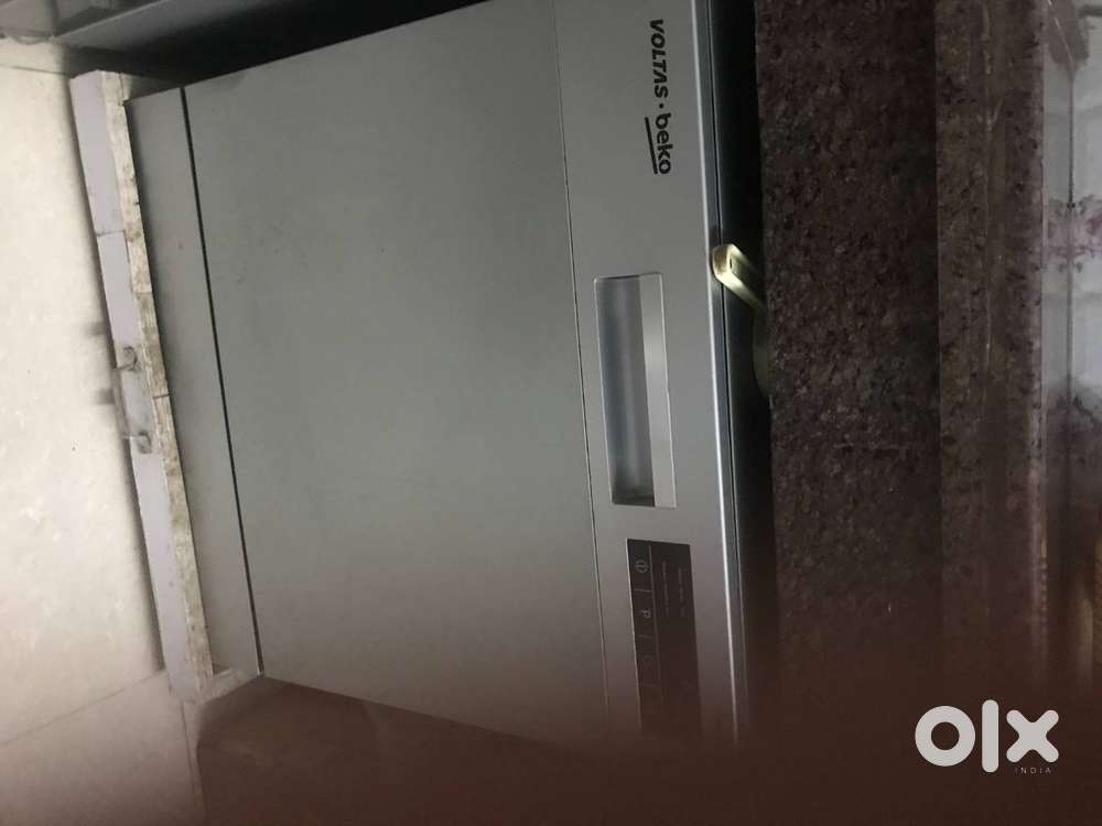 Voltas Beko Dish washer DT8S