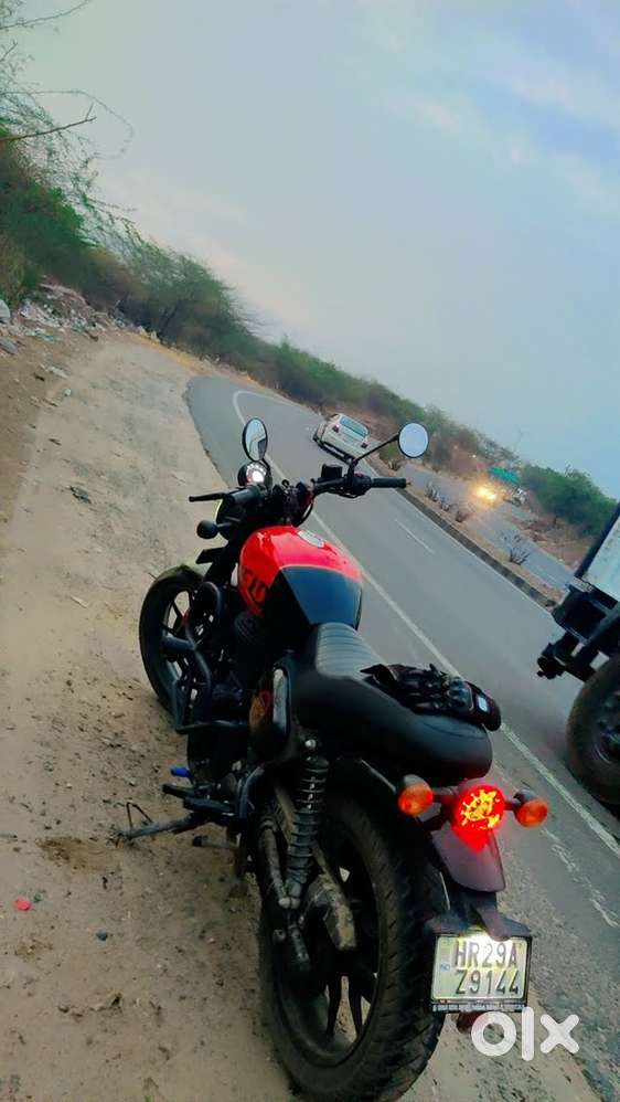 Royal Enfield Hunter 350, new condition, single hand driven, No issue