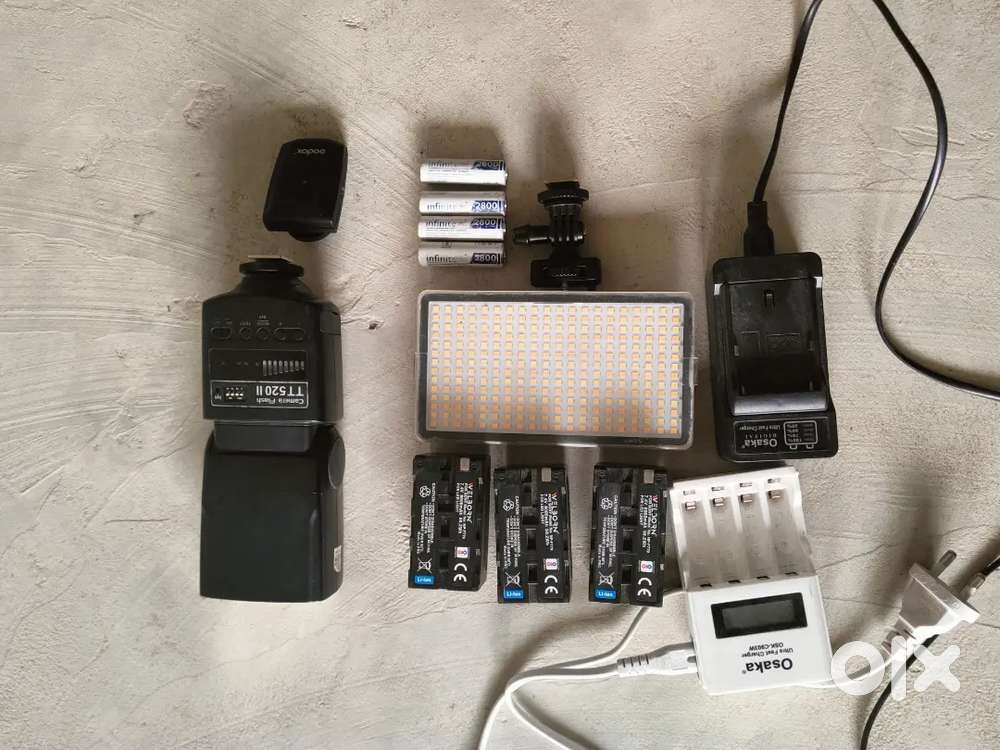 Camera flash, Video light