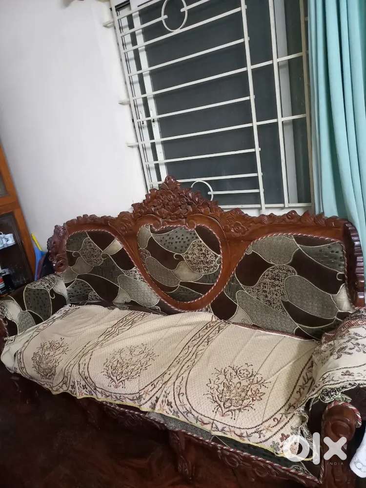 Wooden furnished Sofa set and dining table is for sell