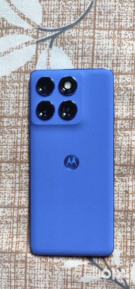 Motorola Edge 60 Pro  8.256