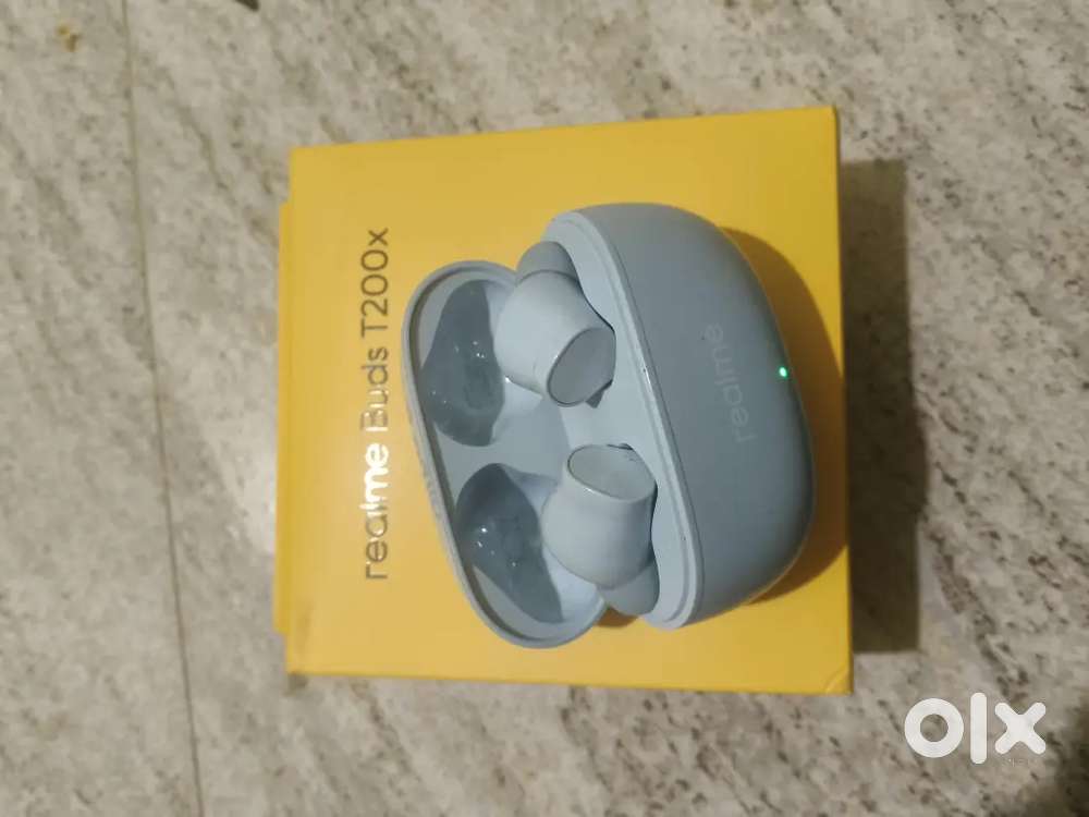 Realme earbuds T200x new purchase
