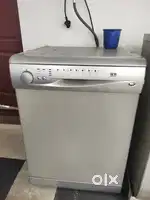 Dish washer