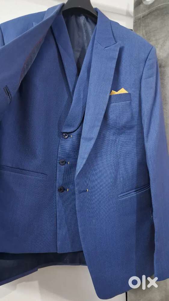 pent coat in blue colour