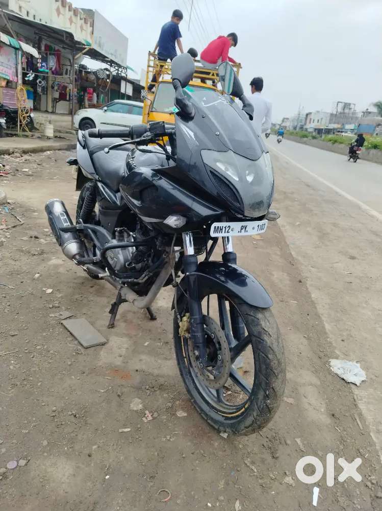 Pulsar 220