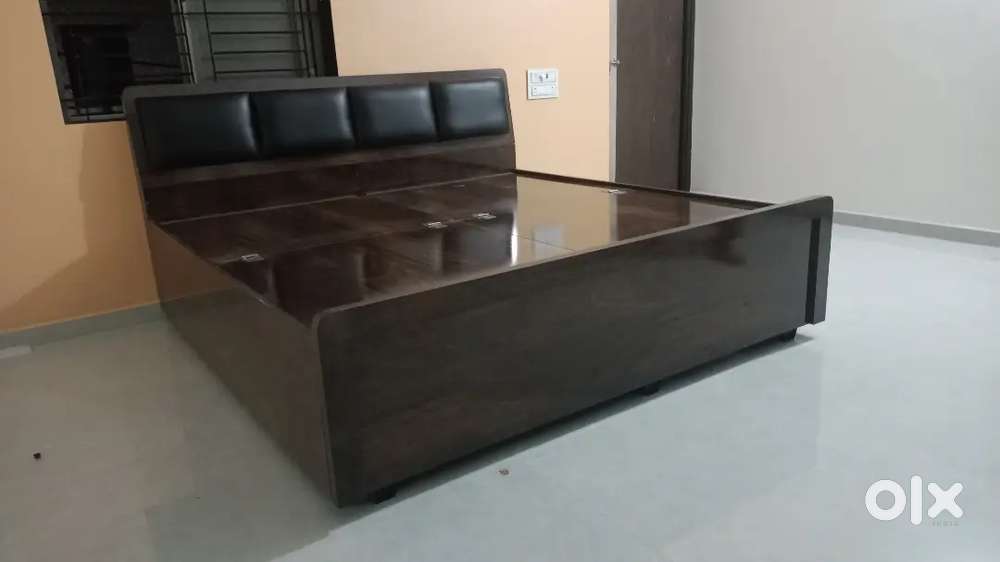 New daman only box bed 6x5 in low price