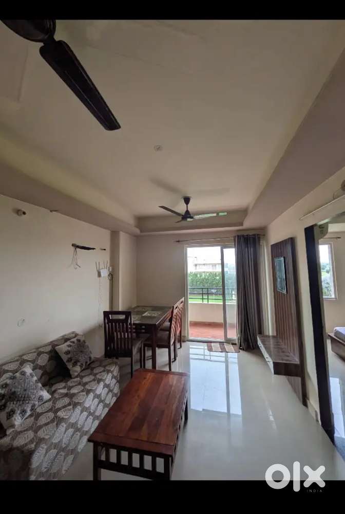 Female Partner Required for Live-in in 2BHK Flat