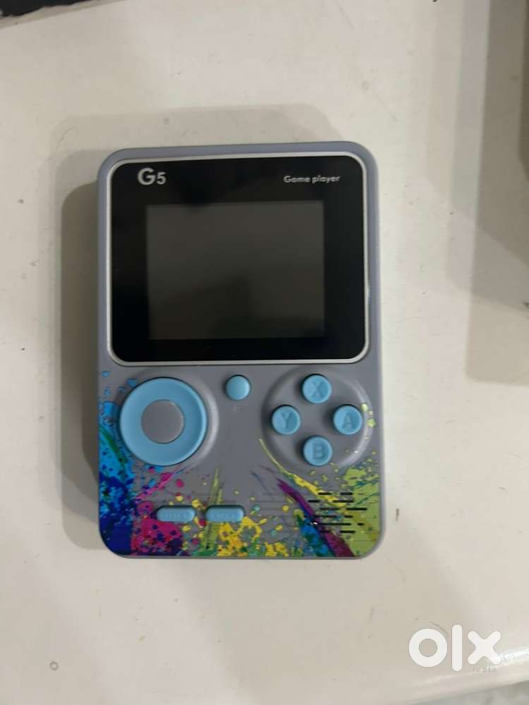 Gaming hand console
