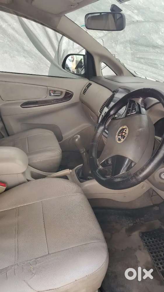 Toyota Innova 2013 Diesel 253000 Km Driven