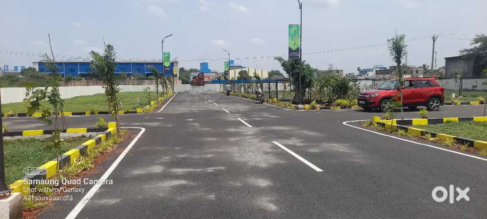 North -East corner Dtcp approved plot for sale on Road Palani Highway