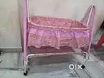Mee Mee Baby swing cradle/ Baby bedding with mosquito net/ Dolna/Jhula