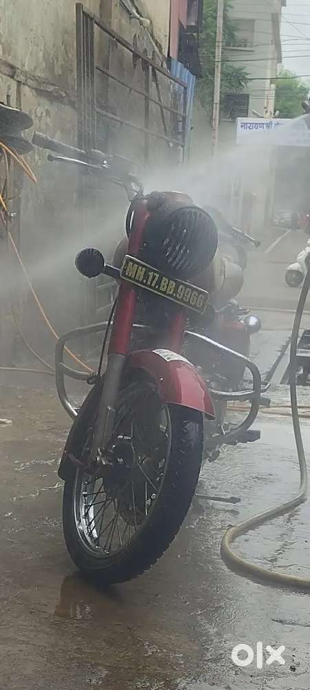 Beautiful condition.well maintain