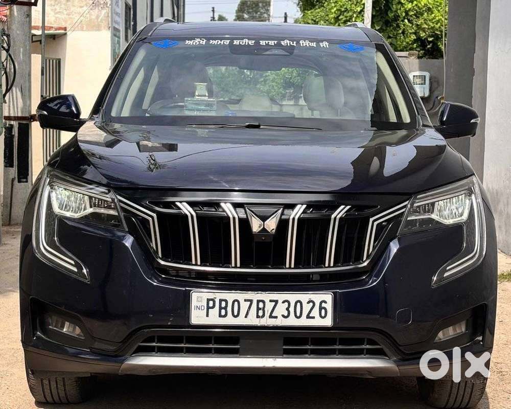 Mahindra XUV700, 2021, Petrol