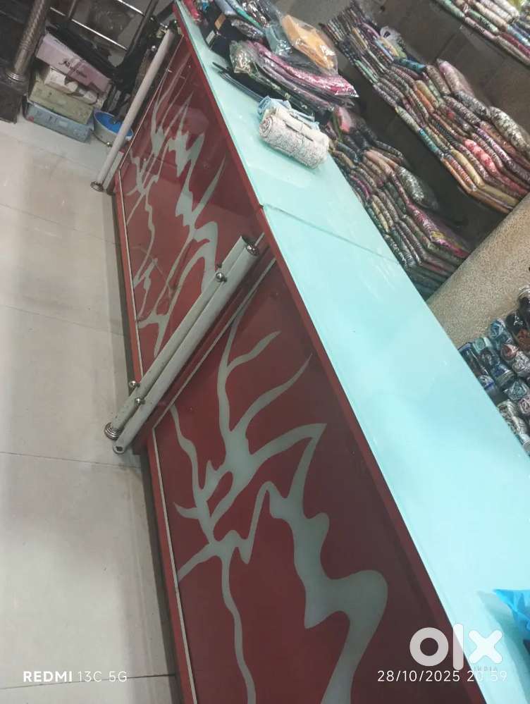 दुकान का काउंटर बेचना है