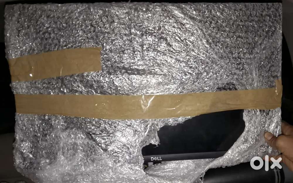 Dell 24 inc FHD monitor