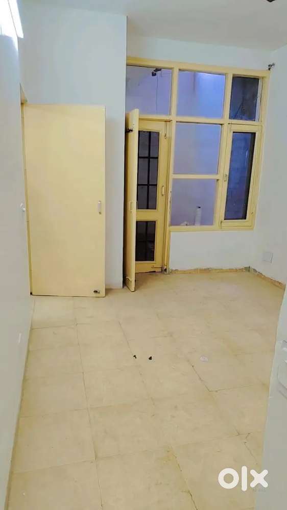 Flat for rent in kumbra sector 68