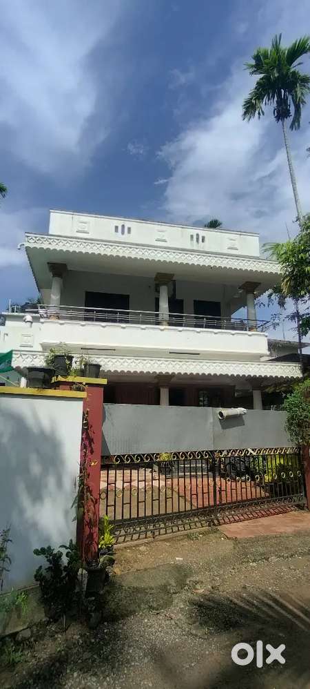 House sale at maravanthuruthu