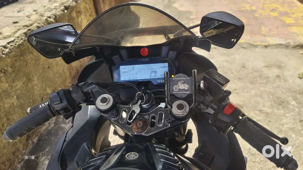 R15 v3 2019 ABS model