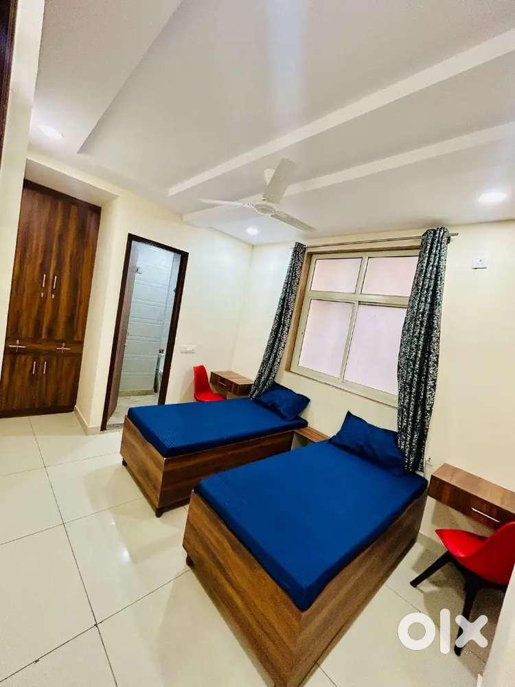 Best pg in laxminagar 4000-15000