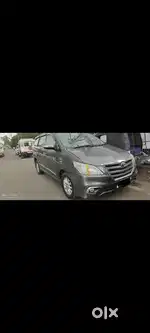 Toyota Innova 2014