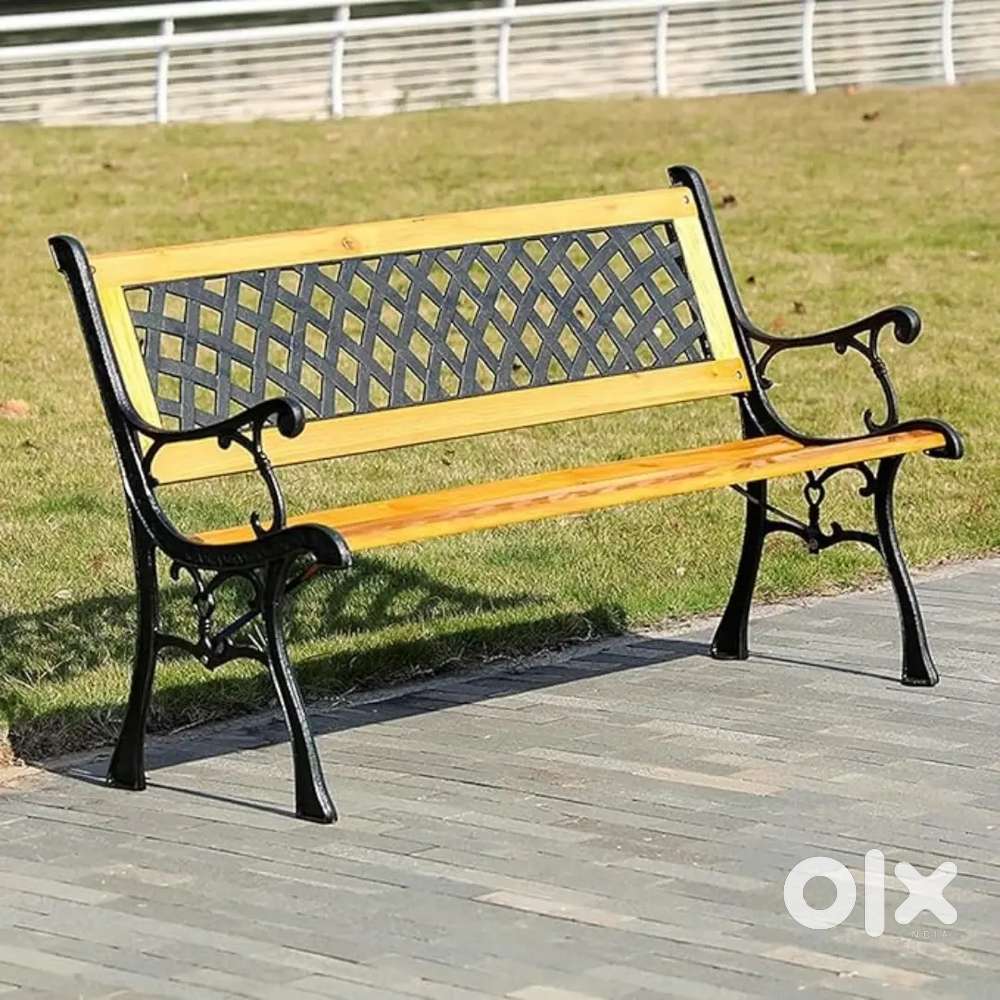 Attention!! New Box Packed Garden Bench @Rs 4500- Only