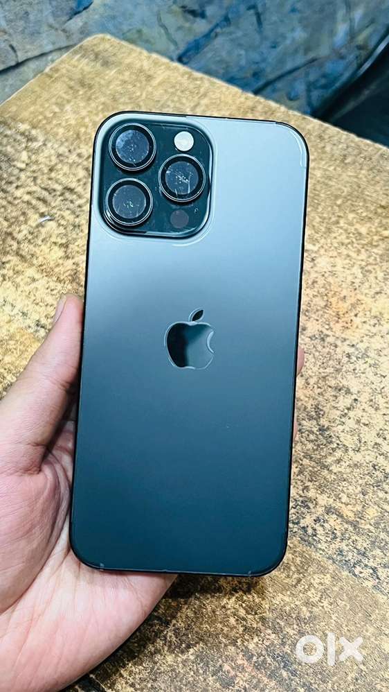 iphone 16 Pro Max 256 gb under warranty period available