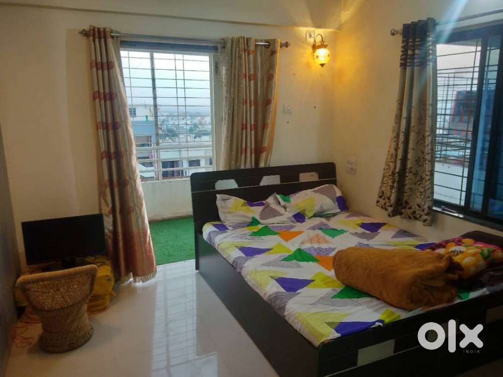 Fully furnished 2 BHK ready to move in