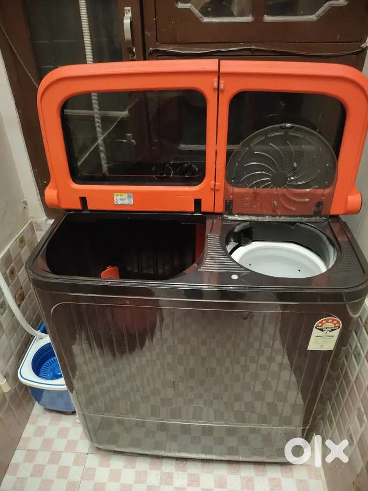 Lloyd 14kg semi automatic washing machine 15day old