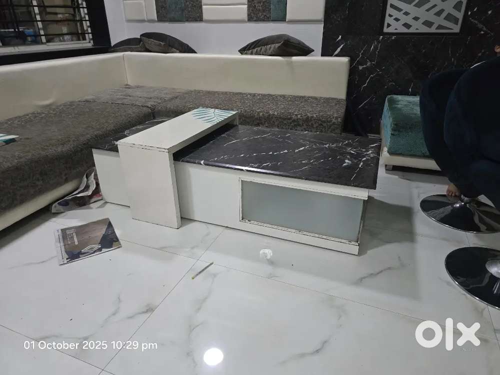 Centre table