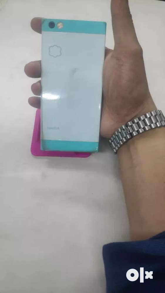 Nextbit used Mobile finger Lock