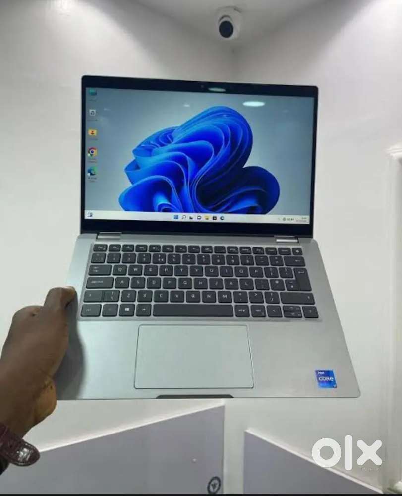 Dell Core i7 11th Gen Laptop 32 GB RAM 512GB SSD 14 INCH TOUCH 27999/-