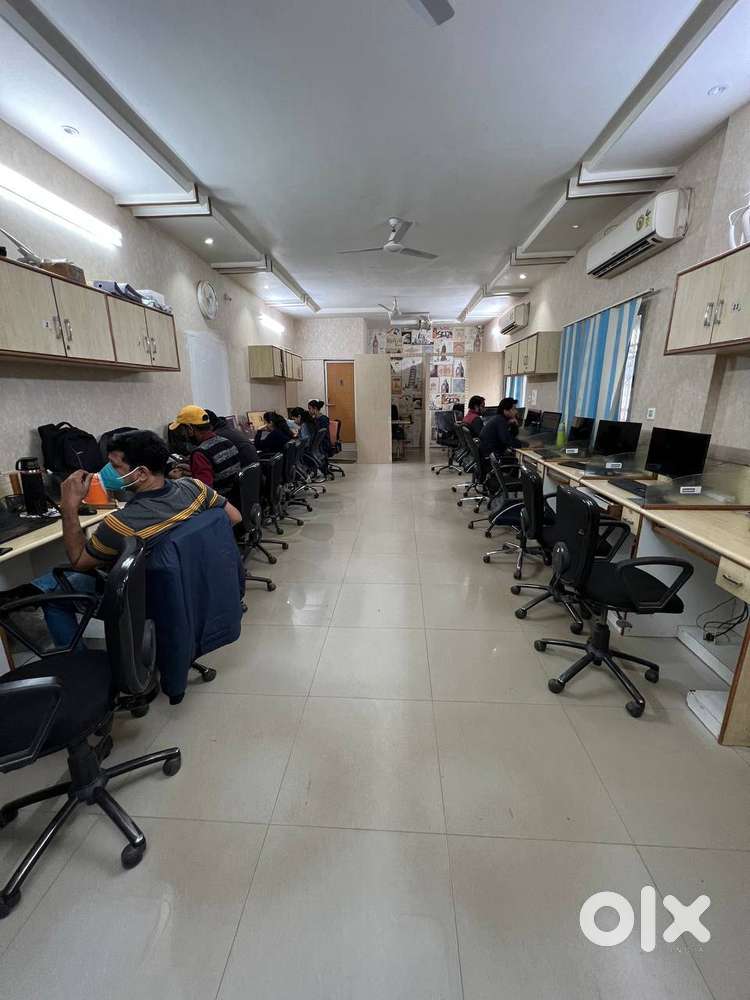 1000 Sqft Premium Fully Furnished Office Space Near Pachpedi Naka