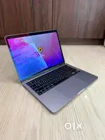 Apple MacBook Pro (2020, Touch Bar, 13'' Intel Core i7)- 16 GB 1 TB