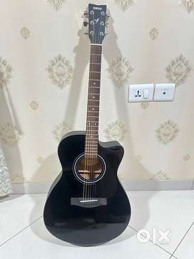 Yamaha guitar