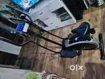 Elliptical cross trainer