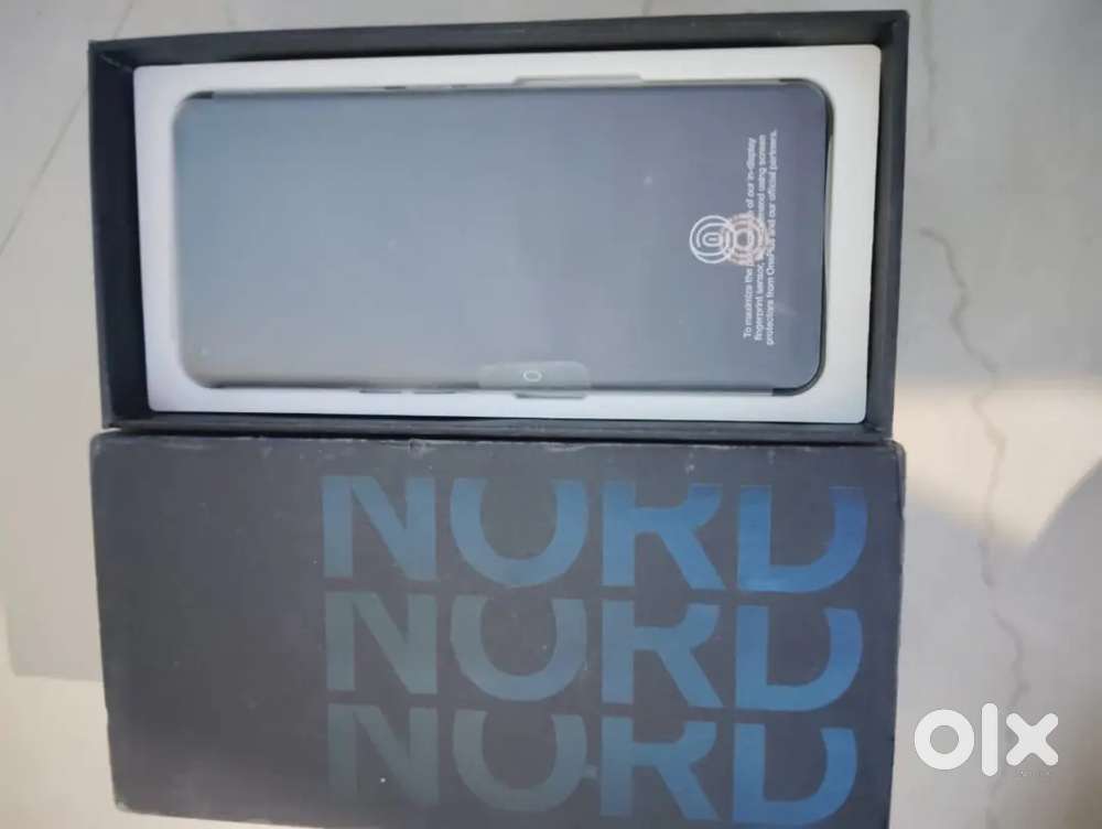 ONE PLUS NORD CE2 Gray Mirror Ram 6+6GB STORAGE 128