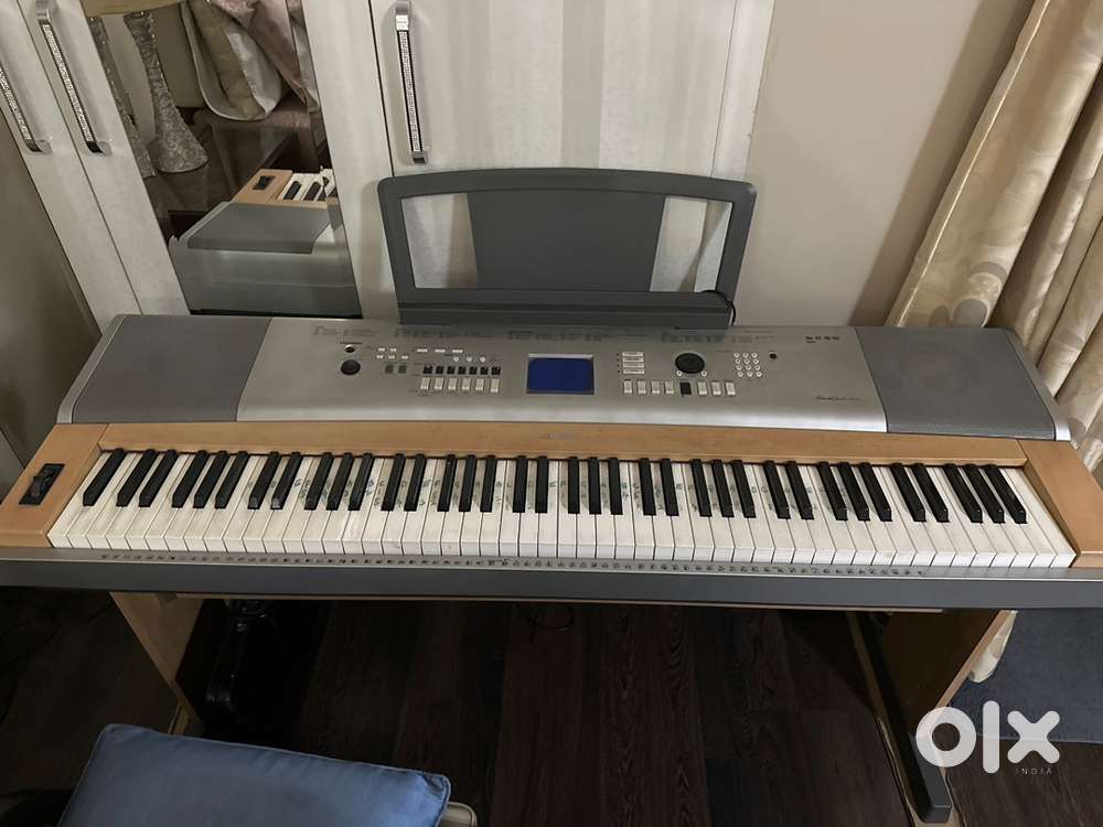 Piano Keyboard Portable Grand DGX-630