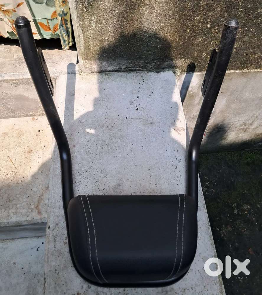 Royal Enfield Classic / Meteor / Hunter Compatible Premium Backrest