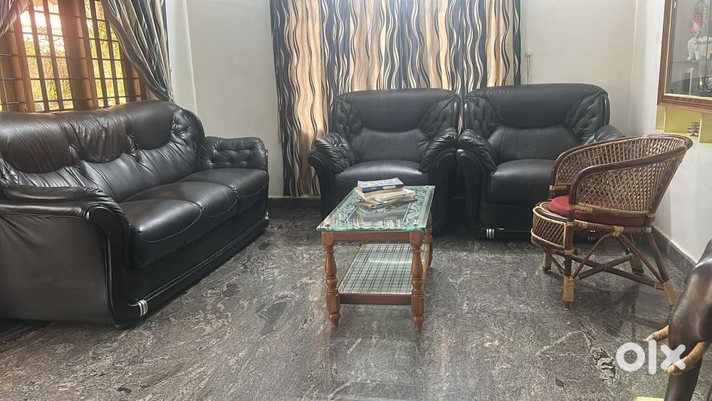 Leather sofa set