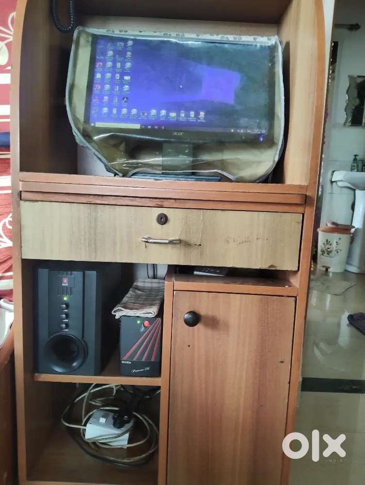 Desktop with trolley