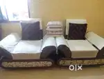 Maharaja sofa 5 seater negotiable