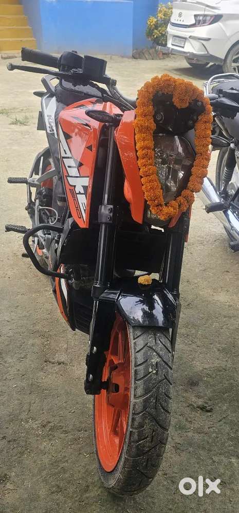 Ktm duke 200