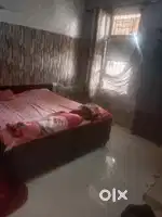 2bhk flat me 1 person chaiye rent 3000 he flat furnished he.