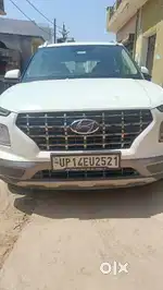 Hyundai Venue 2021 Petrol Good Condition